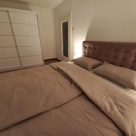 Mina Apartment